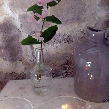 Domaine Charente: Family Glamping With Garden Views Mazieres (Charente)