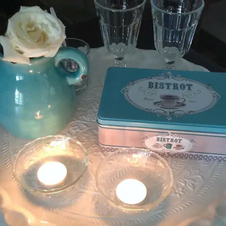 Domaine Charente: Family Glamping With Garden Views Bed & Breakfast *